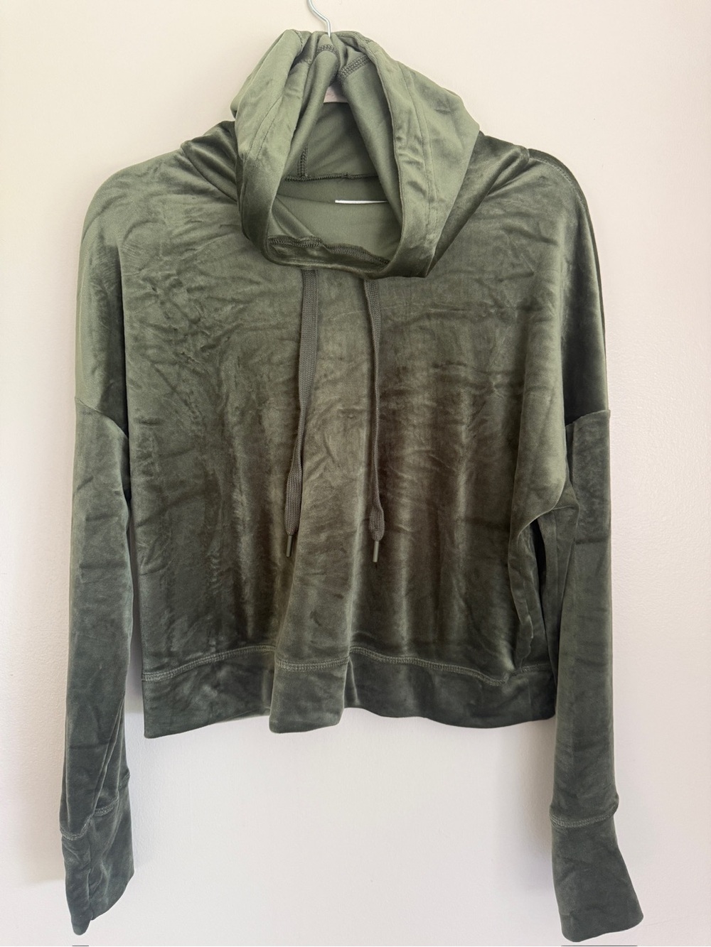NWT OFFLINE by Aerie Soft Plush Olive Green Hooded Sweater, size medium